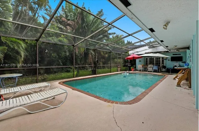 $1,375,000 | 3260 Lakeview Drive, Pompano Beach, FL 33062