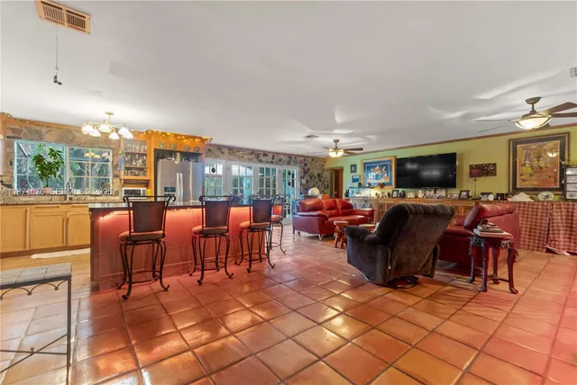 $1,375,000 | 3260 Lakeview Drive, Pompano Beach, FL 33062