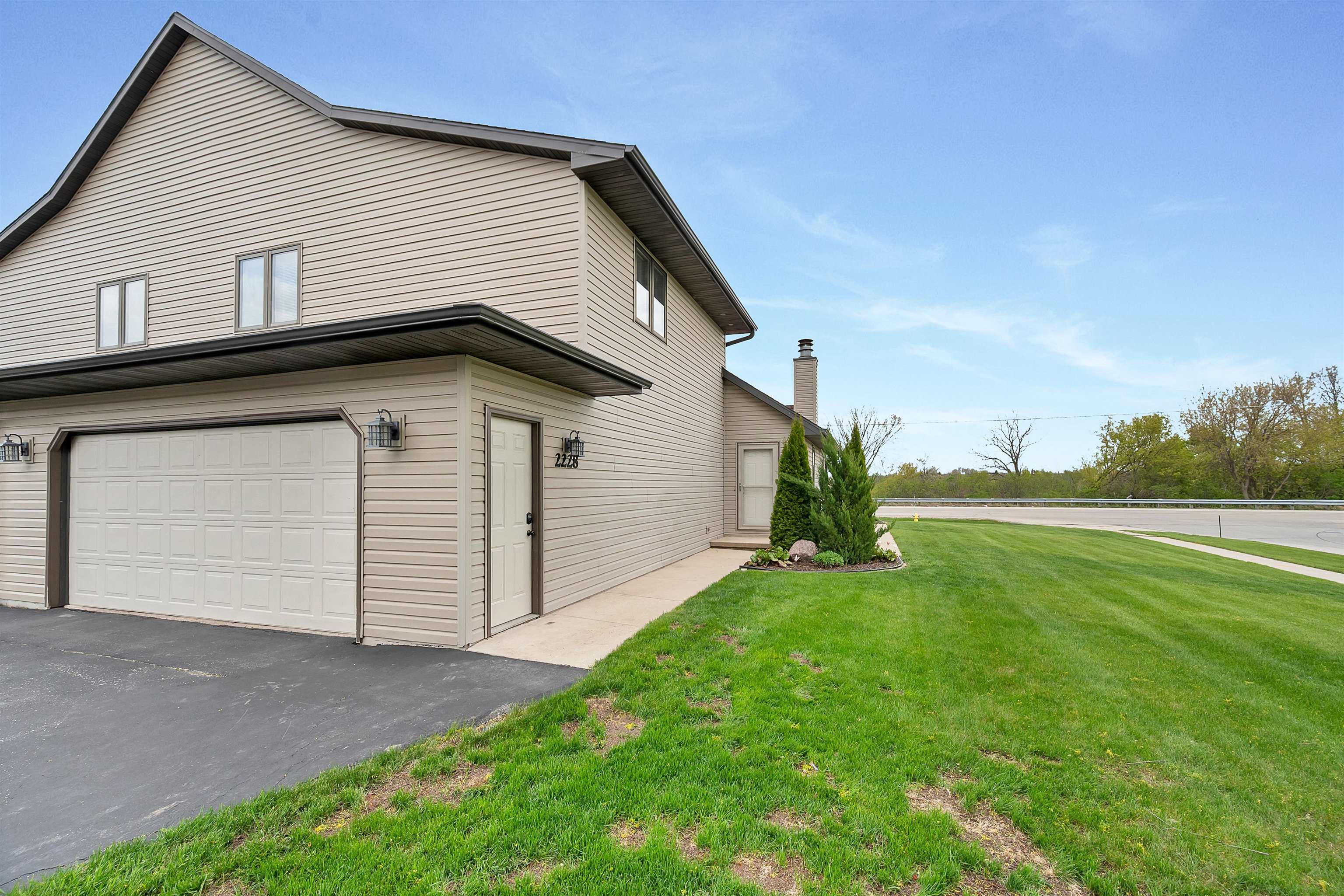 2228 Lost Dauphin Road De Pere, WI 54115 - Photo 3 of 54