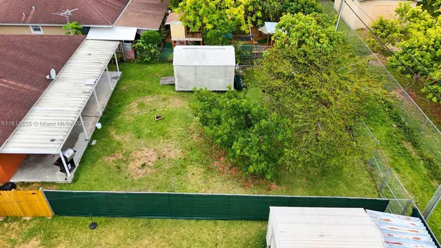 an aerial view of a yard