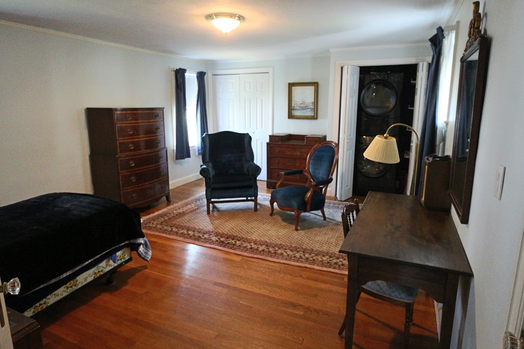 14 Leicester Road Marblehead, MA 01945 - Photo 6 of 13