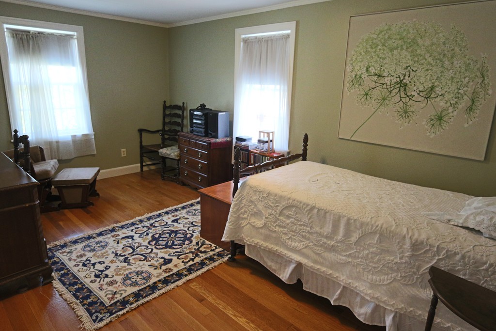 14 Leicester Road Marblehead, MA 01945 - Photo 7 of 13