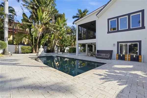 $2,595,000 | 1205 Caloosa Drive, Fort Myers, FL 33901