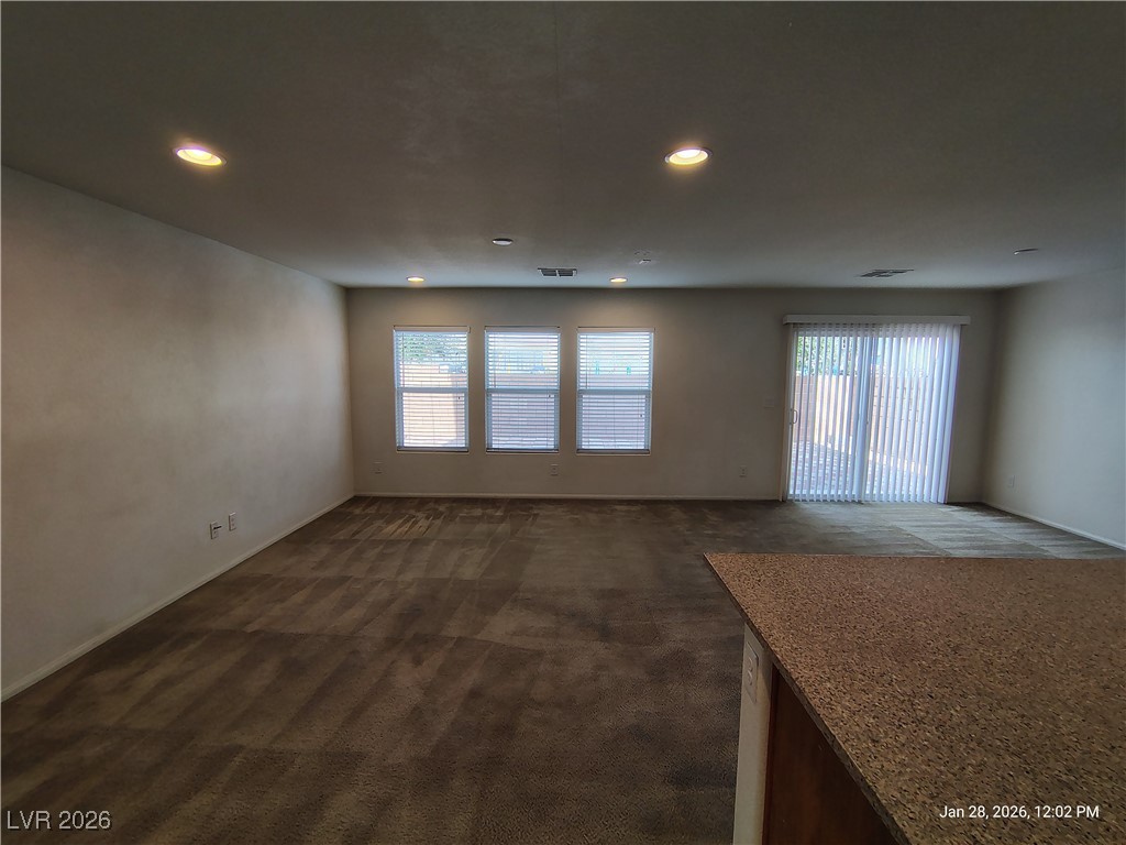 9300 Keystone Ridge Avenue Las Vegas, NV 89148 - Photo 4 of 20