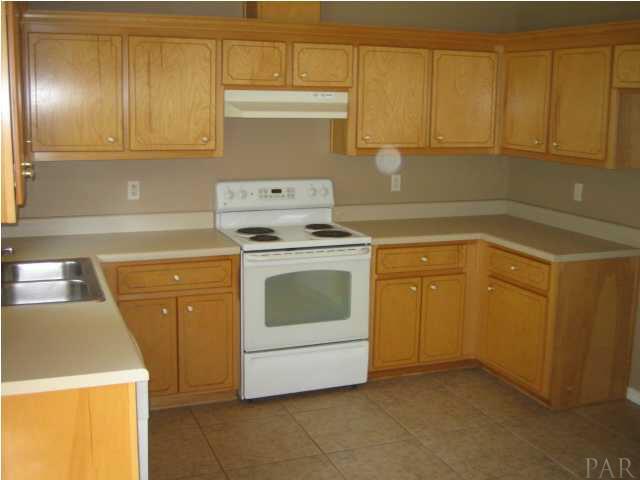 5727 Ridge Avenue Milton, FL 32583 - Photo 8 of 16 Gallery Image 8