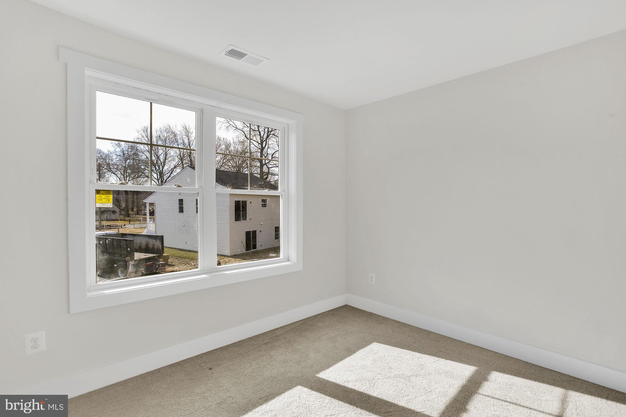 608 Powhatan Beach Road Pasadena, MD 21122 - Photo 17 of 28 Gallery Image 17