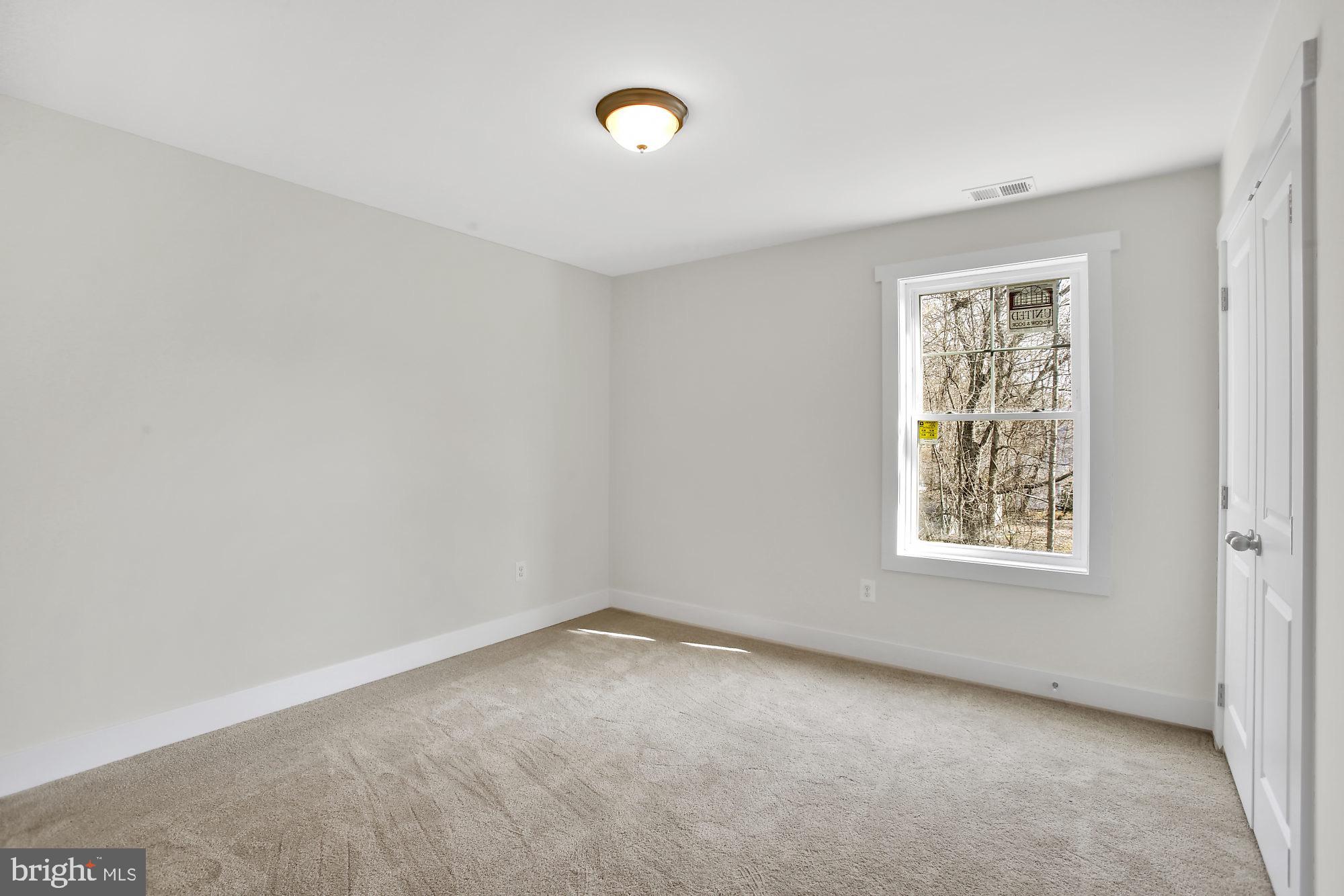 608 Powhatan Beach Road Pasadena, MD 21122 - Photo 21 of 28 Gallery Image 21