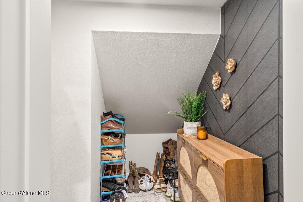 7060 North Roche Drive Coeur D'Alene, ID 83815 - Photo 16 of 38 019-7060NorthRocheDrive-CoeurdAlene-ID-8