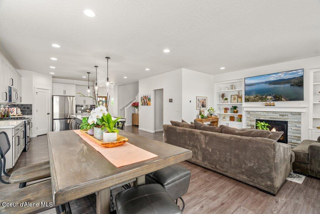 7060 North Roche Drive Coeur D'Alene, ID 83815 - Photo 7 of 38 025-7060NorthRocheDrive-CoeurdAlene-ID-8