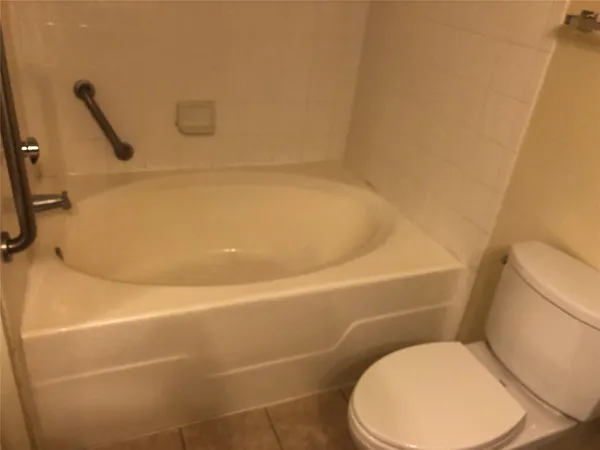 $1,500 | 7575 Kirby Drive, Unit 3303, Houston, TX 77030