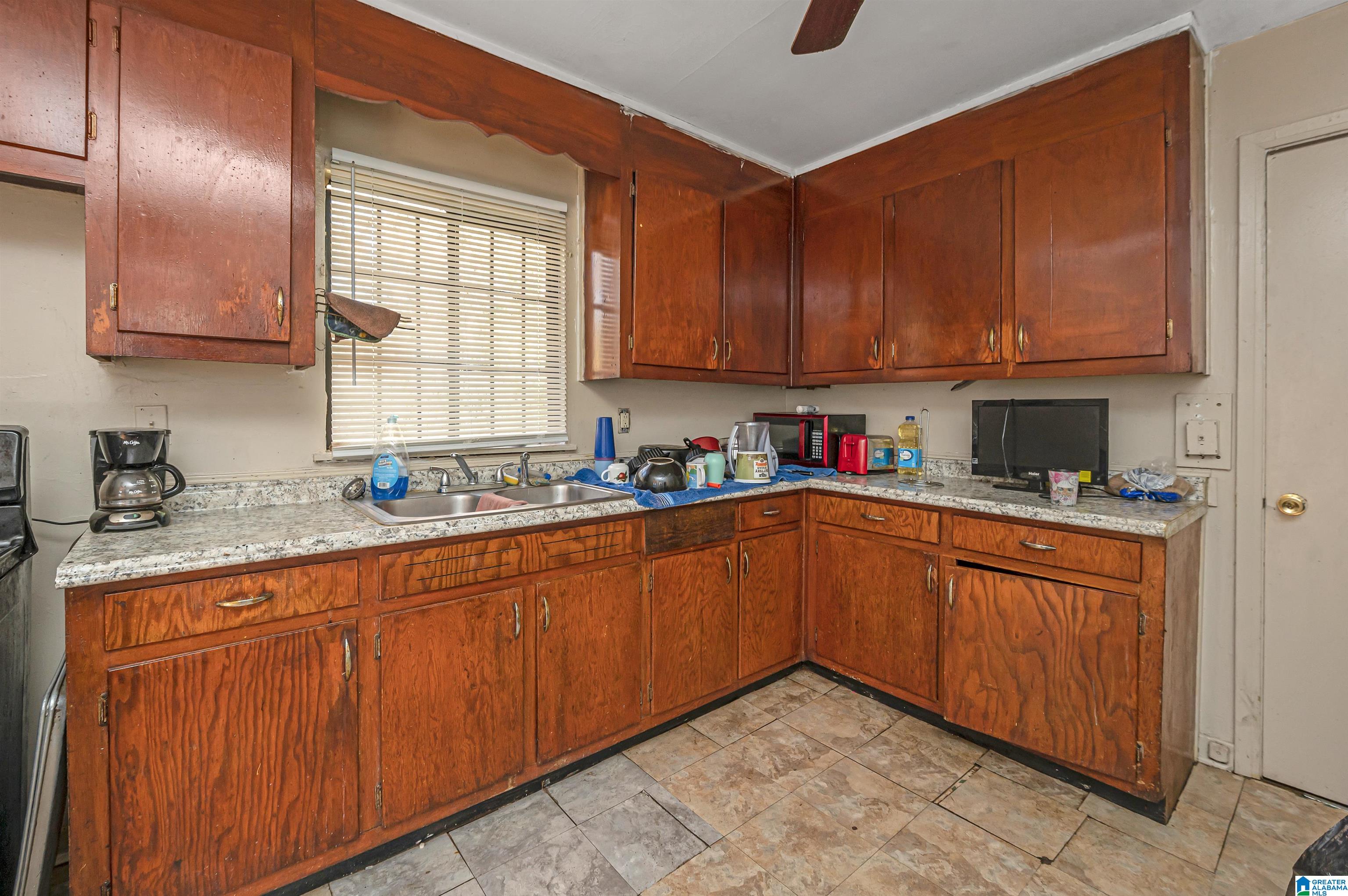 1616 18th Street Southwest Birmingham, AL 35211 - Photo 9 of 23