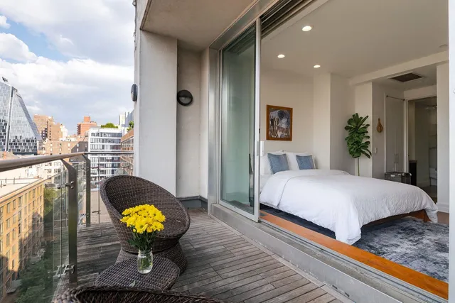 a picture of a wall with a picture of a wall