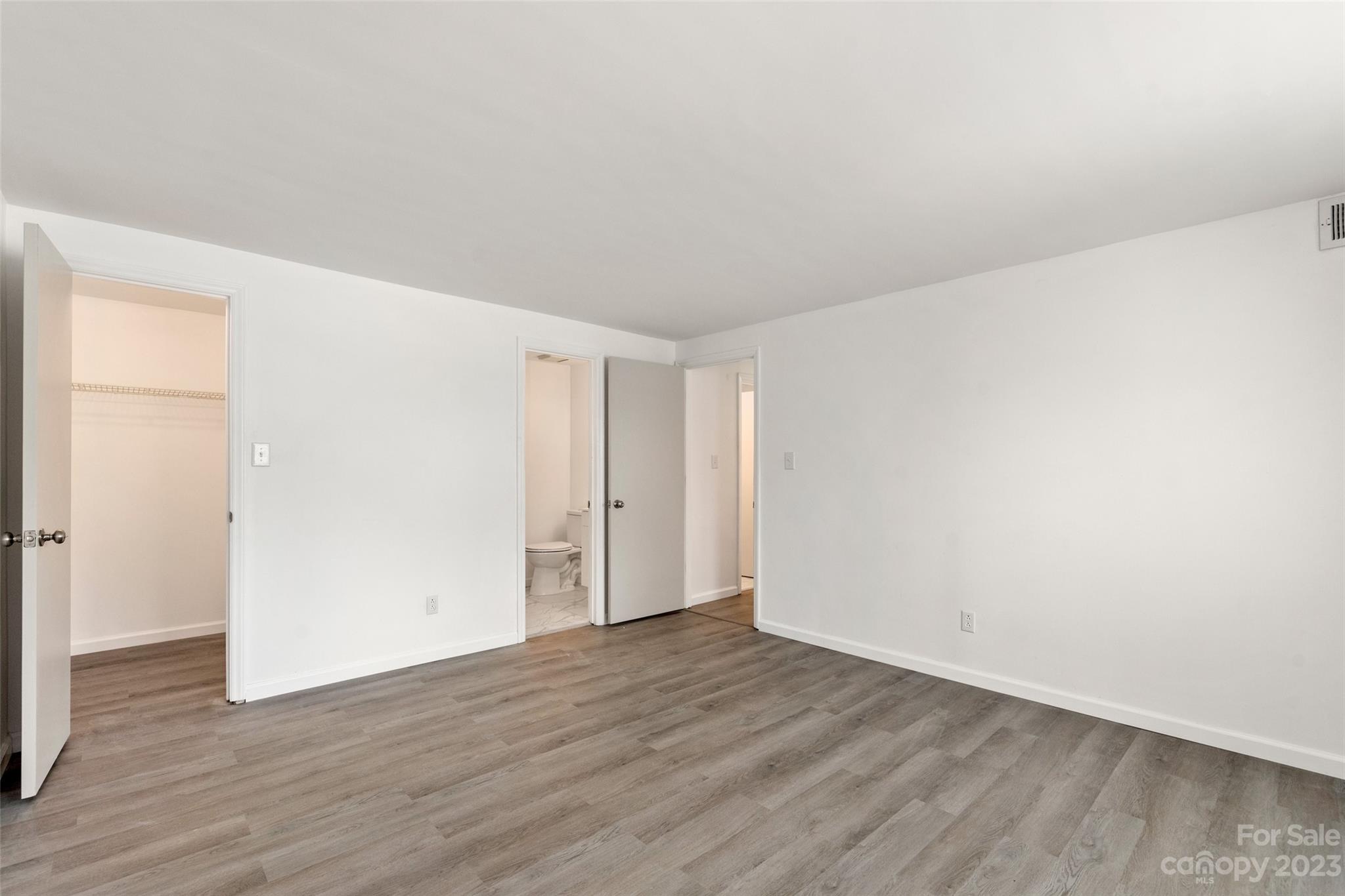 9333 Old Concord Road, Unit J Charlotte, NC 28213 - Photo 11 of 17 a view of an empty room