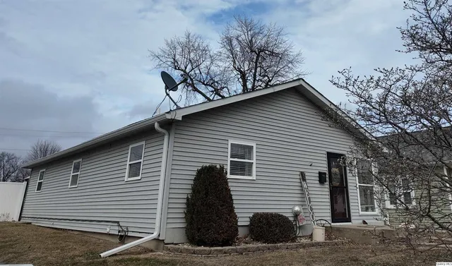 $160,000 | 2727 College Avenue, Quincy, IL 62301