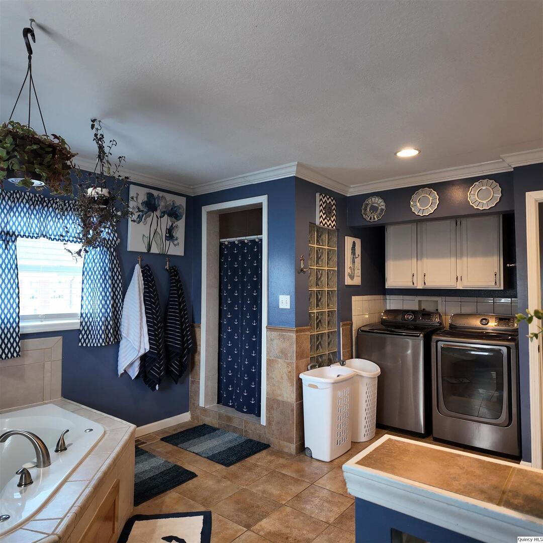 2727 College Avenue Quincy, IL 62301 - Photo 12 of 18