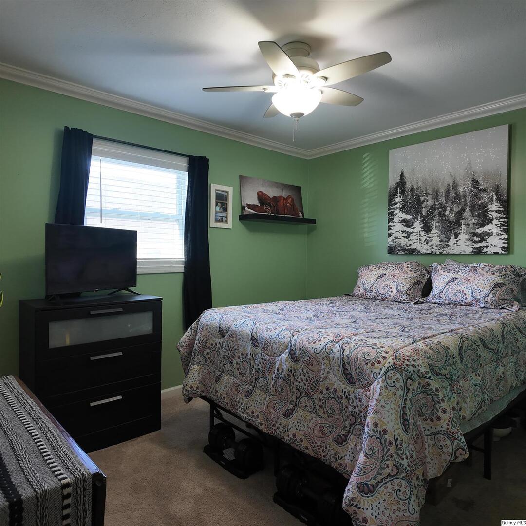 2727 College Avenue Quincy, IL 62301 - Photo 13 of 18