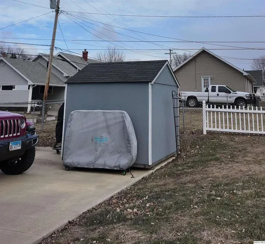 a view of a house with a garage