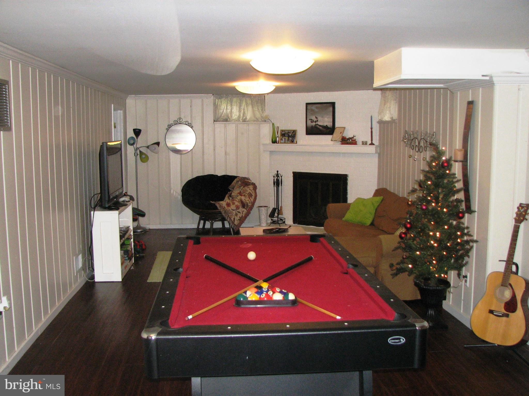 303 Quaker Ridge Road Lutherville-Timonium, MD 21093 - Photo 13 of 14 Family Room