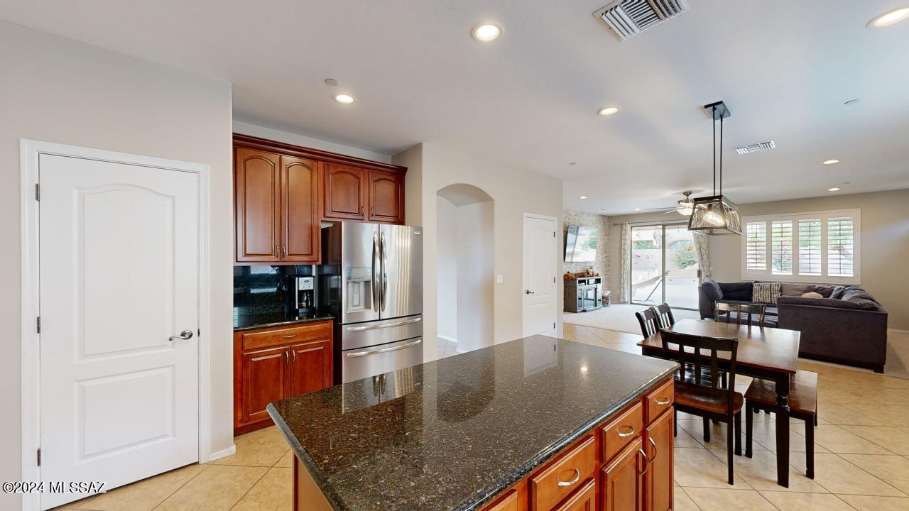1216 West Rodriguez Road Oro Valley, AZ 85755 - Photo 11 of 42