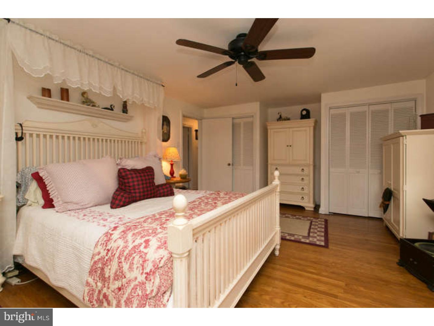 2010 Hilltop Road Flourtown, PA 19031 - Photo 14 of 25 Bedroom - Main