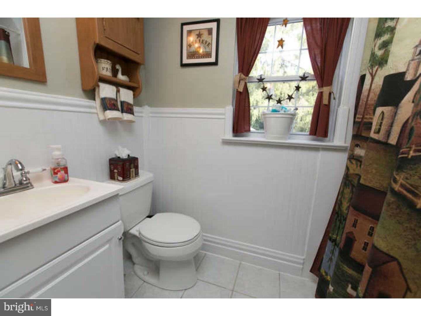 2010 Hilltop Road Flourtown, PA 19031 - Photo 18 of 25 Bathroom