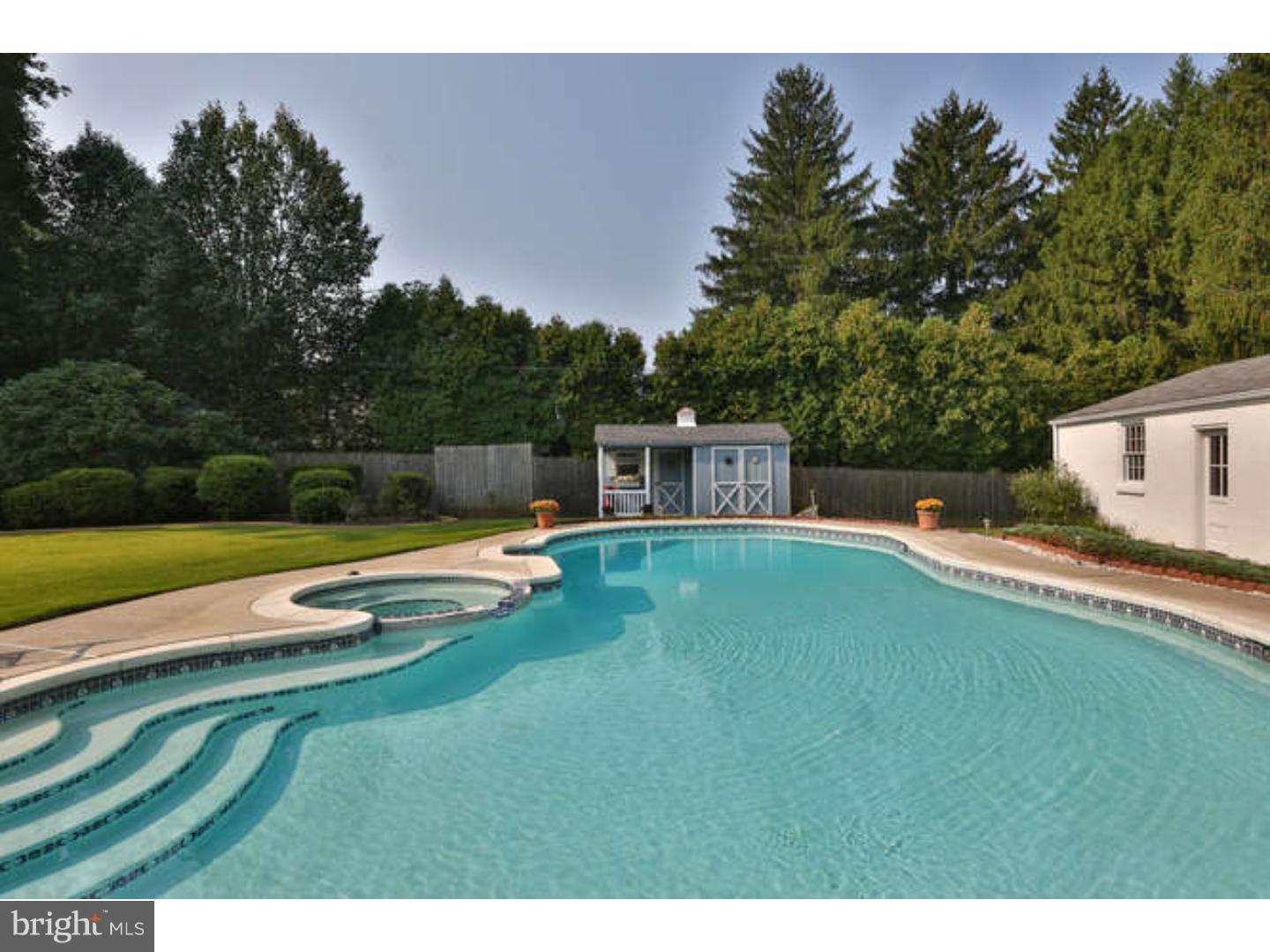 2010 Hilltop Road Flourtown, PA 19031 - Photo 23 of 25 Pool House