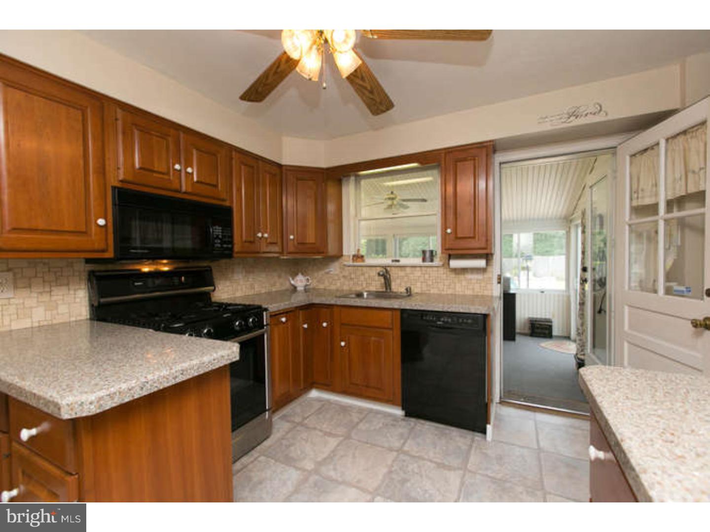 2010 Hilltop Road Flourtown, PA 19031 - Photo 9 of 25 Kitchen