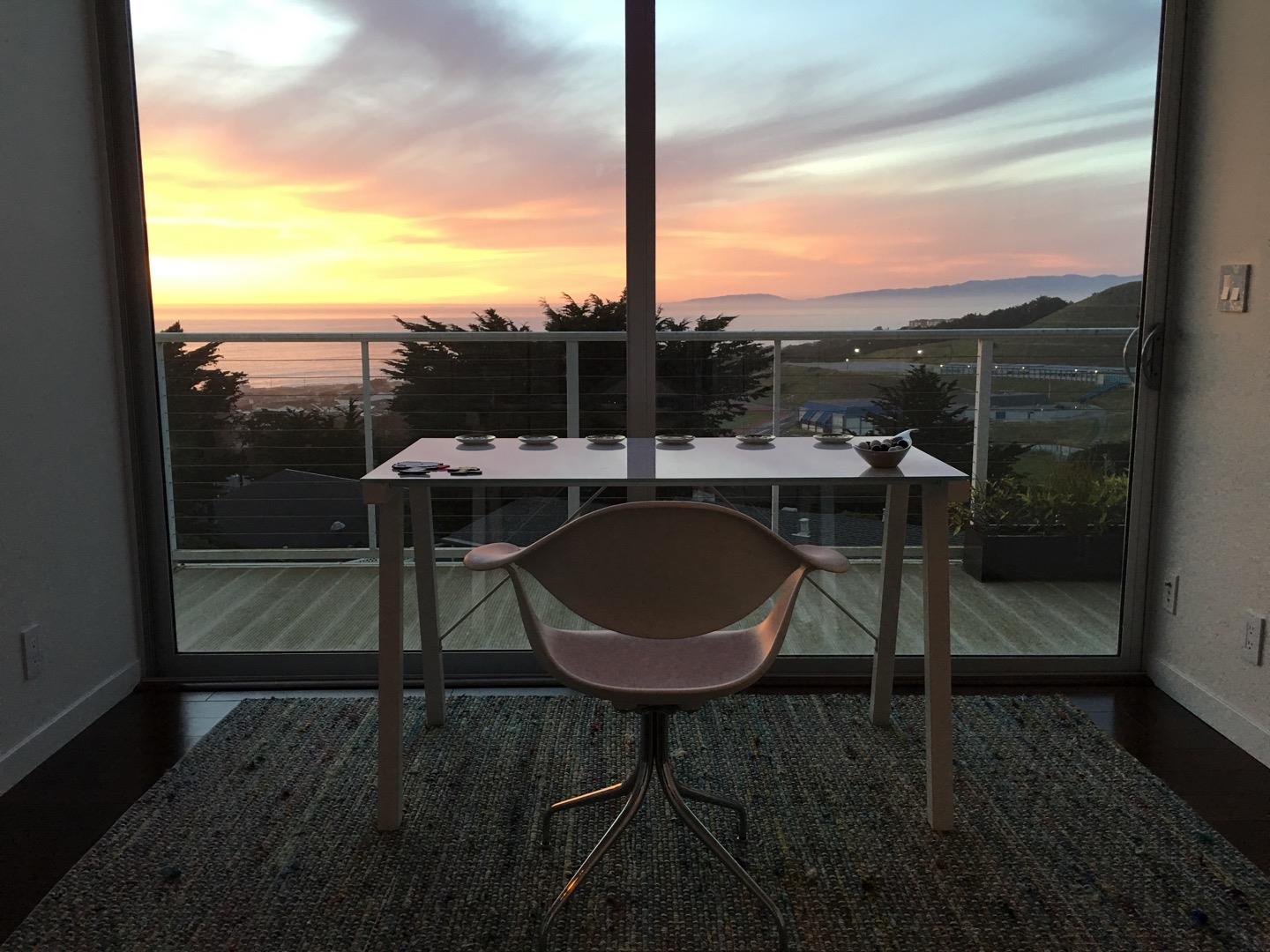 451 Talbot Avenue Pacifica, CA 94044 - Photo 35 of 38 a balcony with table and chairs
