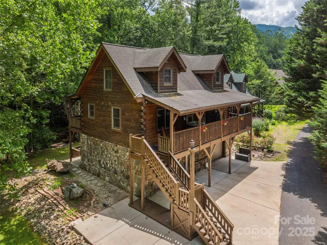 $625,000 | 15 Breezy Creek Lane, Maggie Valley, NC 28751