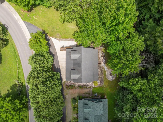 $625,000 | 15 Breezy Creek Lane, Maggie Valley, NC 28751