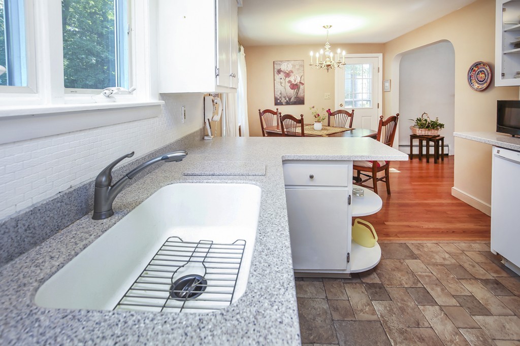 2 Rocky Hill Road Burlington, MA 01803 - Photo 6 of 30 Gallery Image 6