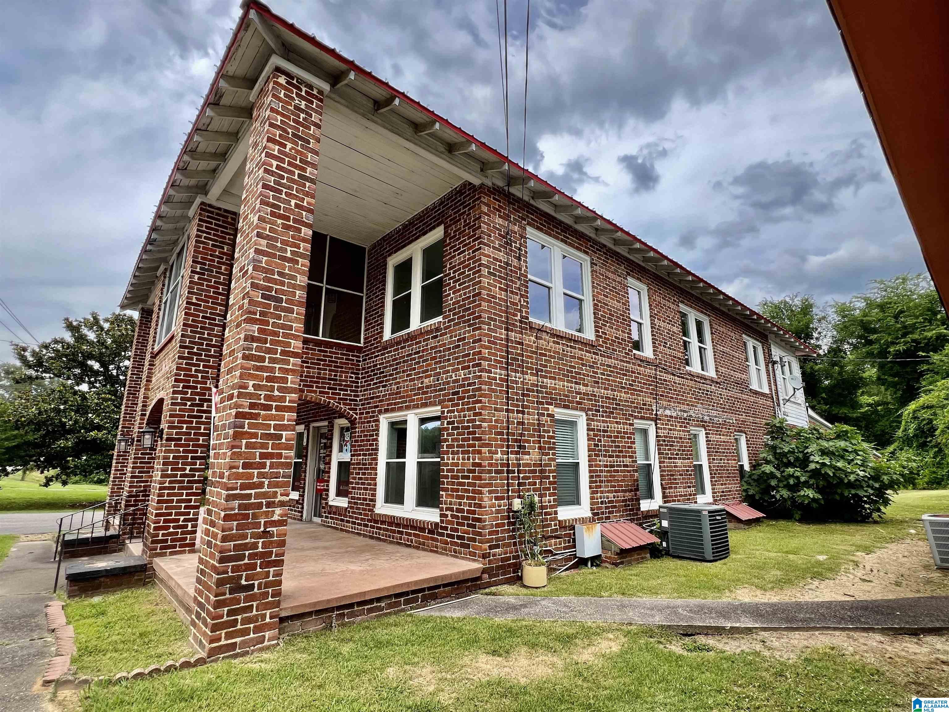 516 Main Street Warrior, AL 35180 - Photo 2 of 33