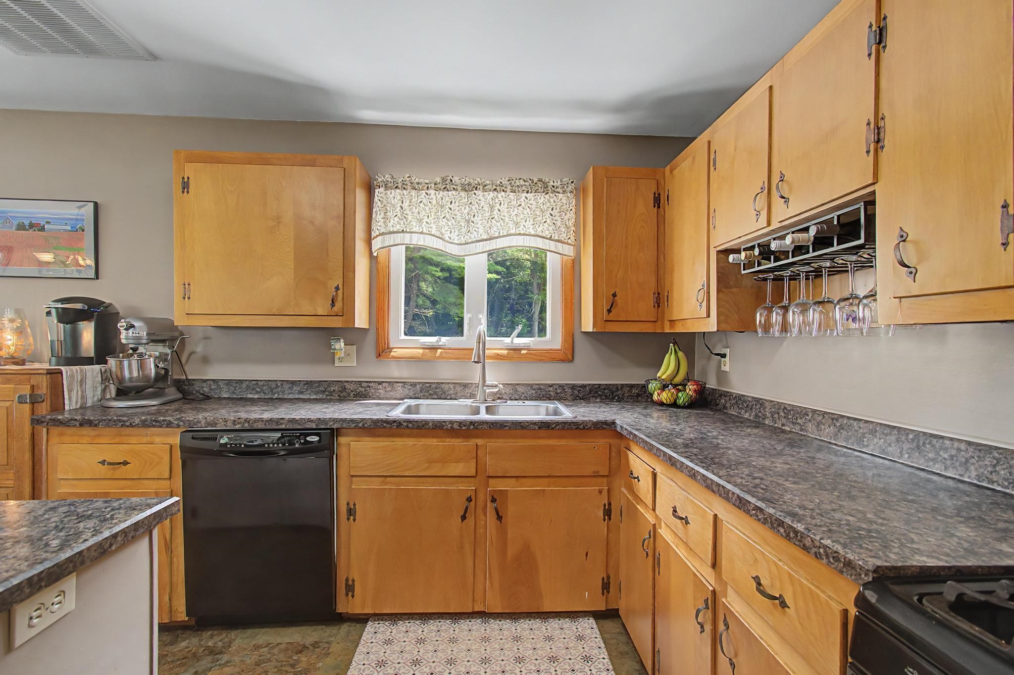 136-138 Ritchie Avenue Milton, VT 05468 - Photo 11 of 60