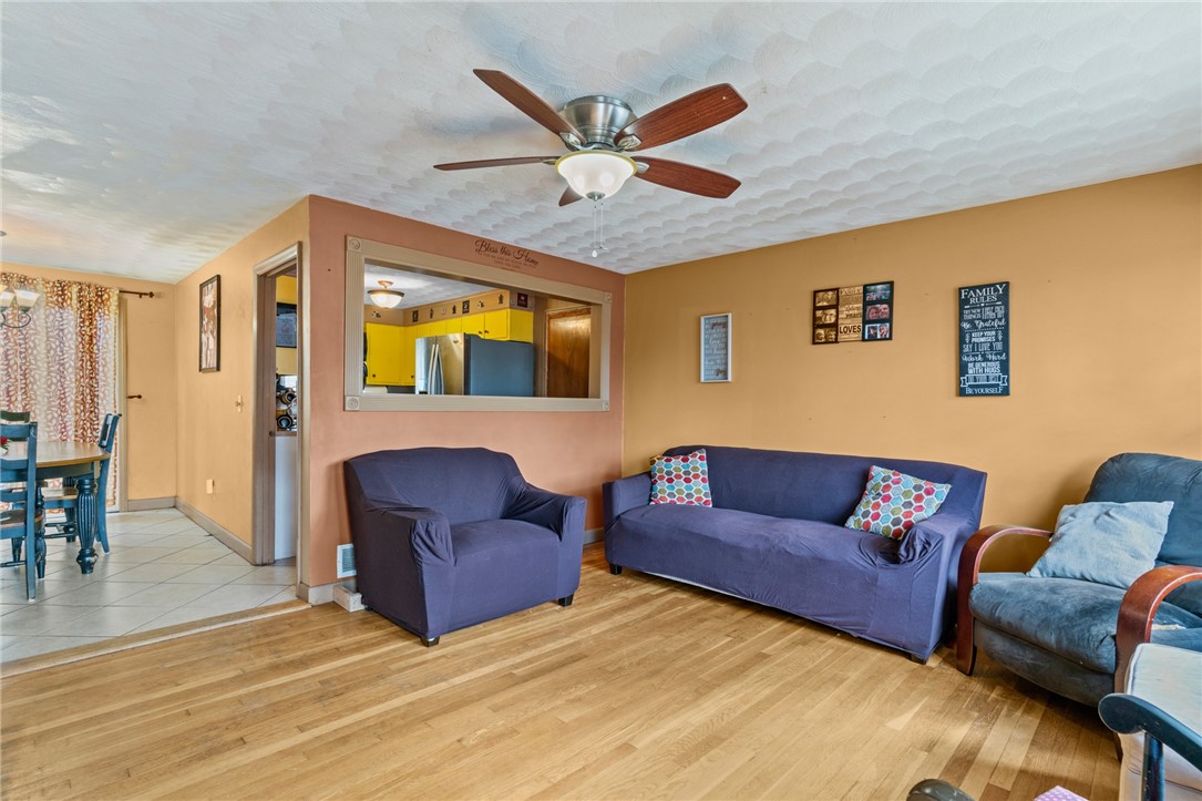 24 Jade Road Coventry, RI 02816 - Photo 11 of 26