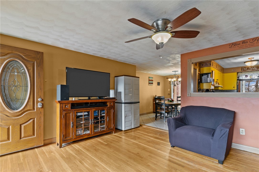 24 Jade Road Coventry, RI 02816 - Photo 12 of 26