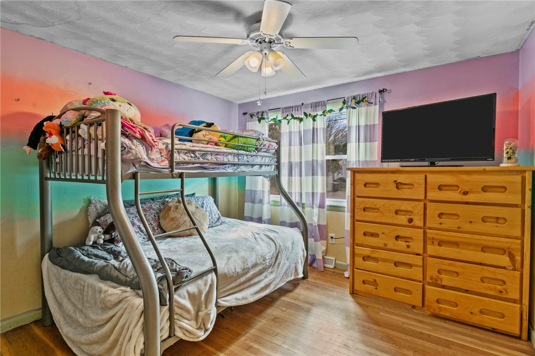24 Jade Road Coventry, RI 02816 - Photo 4 of 26