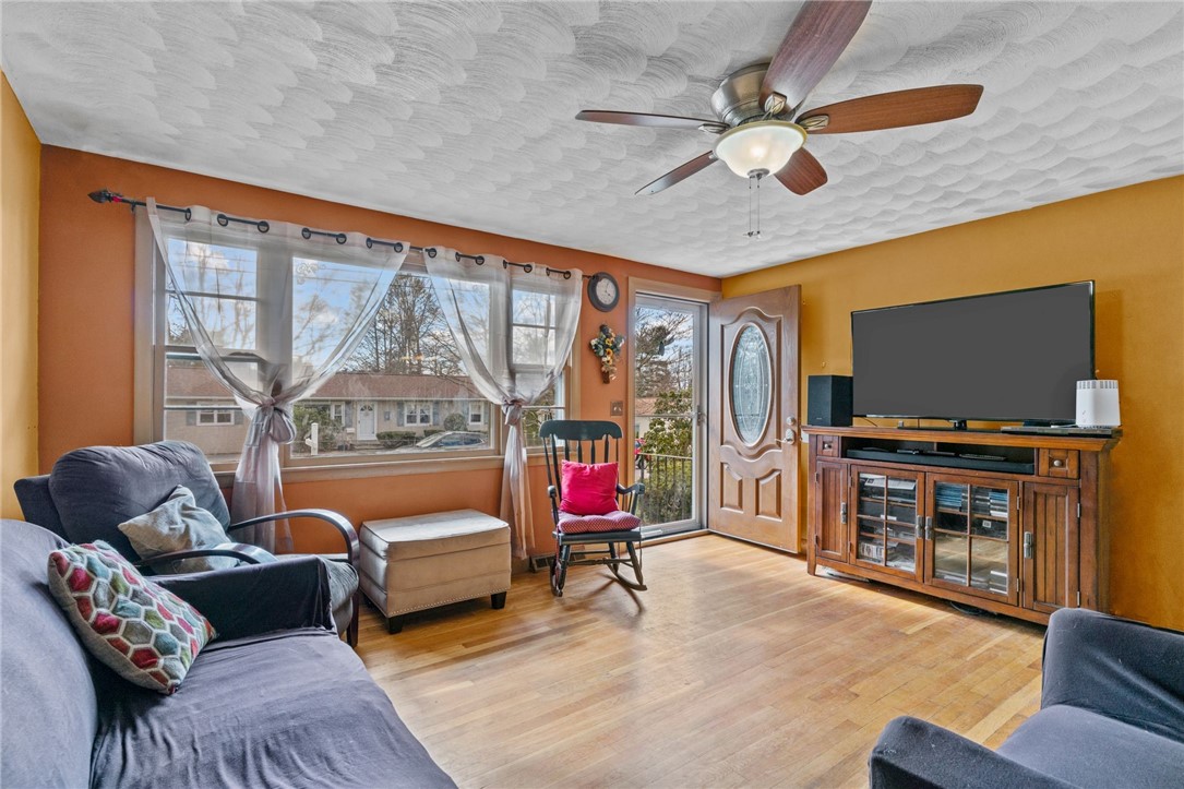 24 Jade Road Coventry, RI 02816 - Photo 10 of 26
