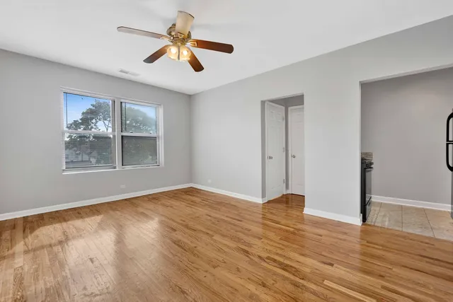 $1,095 | 414 West Walnut Street, Unit 201, Maywood, IL 60153