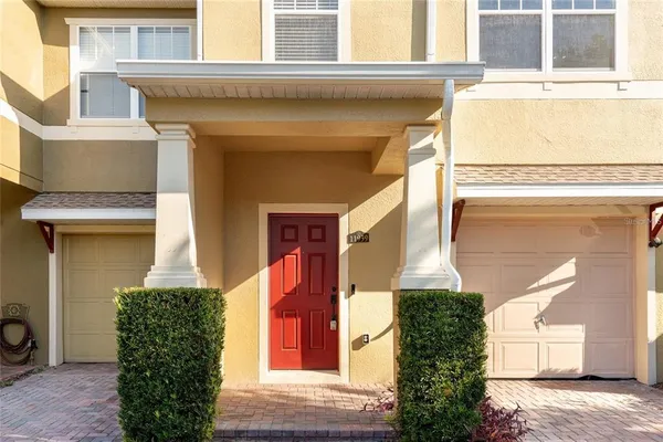 $2,100 | 11939 Great Commission Way, Orlando, FL 32832