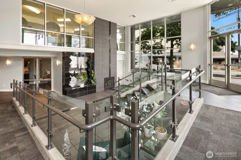 $395,000 | 699 John Street, Unit 617, Seattle, WA 98109