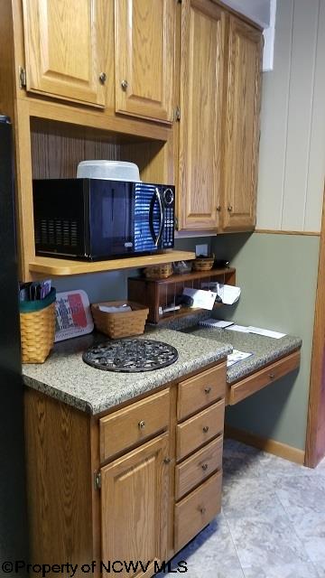 500 Maple Lake Road Bridgeport, WV 26330 - Photo 3 of 17 Gallery Image 3