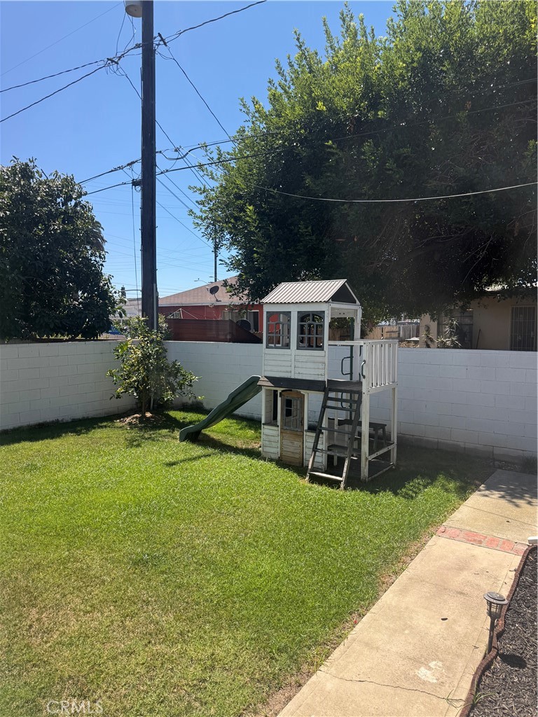 18913 Haas Avenue Torrance, CA 90504 - Photo 20 of 20 a house view with a garden space