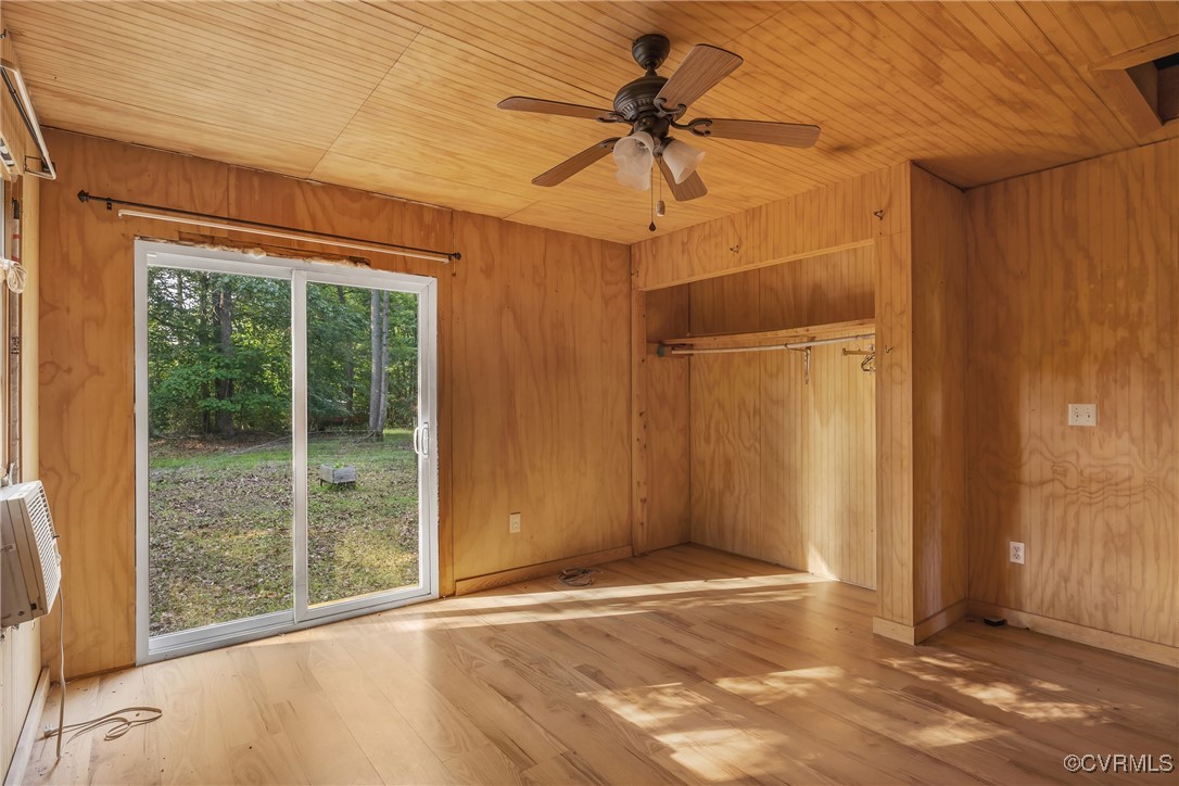 3966 Holts Lane Saluda, VA 23149 - Photo 16 of 25