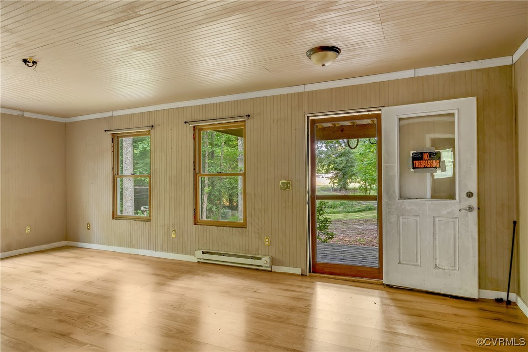 3966 Holts Lane Saluda, VA 23149 - Photo 8 of 25