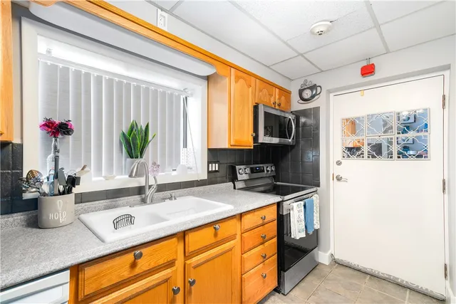 $264,900 | 510 Child Street, Unit 201C, Warren, RI 02885