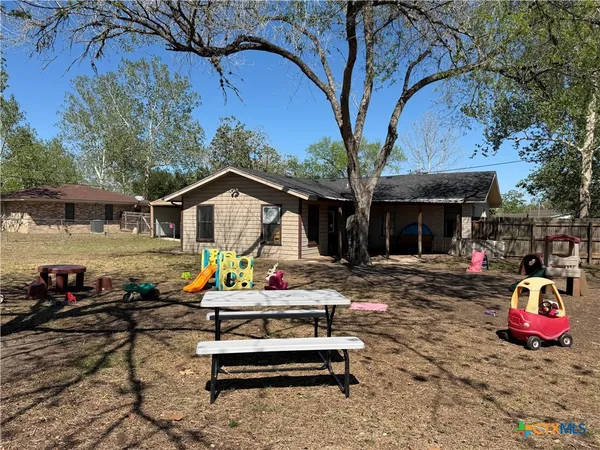 $203,500 | 202 Bego Street, Goliad, TX 77963