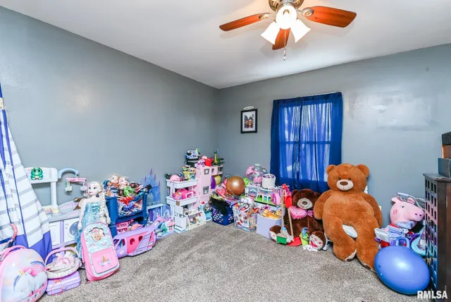 $115,000 | 230 Stahl Avenue, Washington, IL 61571