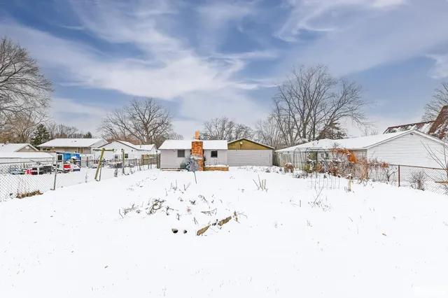 $115,000 | 230 Stahl Avenue, Washington, IL 61571