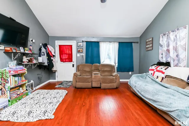 $115,000 | 230 Stahl Avenue, Washington, IL 61571