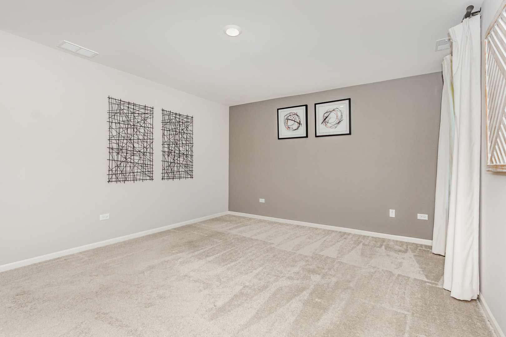 24724 McCormick Way Manhattan, IL 60442 - Photo 13 of 24 an empty room with windows